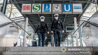 Bundespolizeidirektion München: Bundespolizeidirektion München: Schläger gefährlicher Körperverletzung ermittelt - Erst 15-Jährigen tätlich angegriffen, dann gestohlen