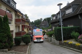 Feuerwehr Heiligenhaus: FW-Heiligenhaus: Feuerwehr rettet Person aus verrauchter Wohnung (Meldung 25/2021)
