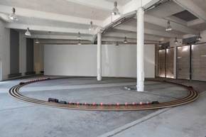 On On Kawara | Einladung zum Presserundgang am 26. August um 11 Uhr, Kunstzone Lokremise St.Gallen