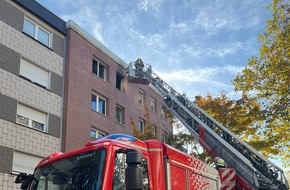 Feuerwehr Essen: FW-E: Brennende Couch verraucht Wohnung - Eine Person verletzt