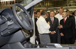 Opel Automobile GmbH: "Opel Eisenach ist eine einzigartige Erfolgsgeschichte" / Bundespräsident Horst Köhler besucht das Thüringer Automobilwerk