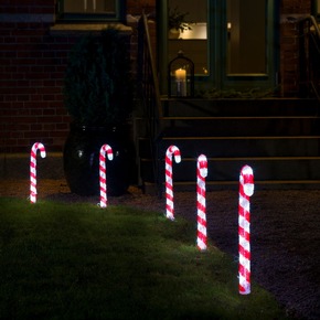 Weihnachtstrends der Leuchten 2025: Lampenwelt.de präsentiert Sterne, Bäume und Deko