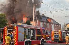 Feuerwehr Dresden: FW Dresden: Großbrand - ehemalige Staatsoperette steht in Flammen