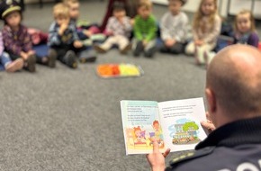 Bundespolizeidirektion München: Bundespolizeidirektion München: Spannende Geschichten für die "Airport-Hopser" - Bundespolizei lädt zur Vorlesestunde ein
