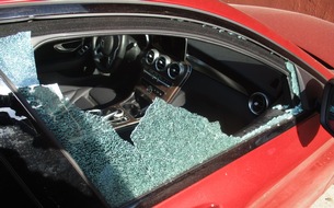 Polizei Hagen: POL-HA: Auto für zwei Euro aufgebrochen