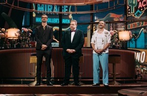 Joyn: Abgezockt! Bastian Pastewka, Leony, Katja Riemann und Heinz Strunk pokern mit Joko & Klaas in "Das Duell um die Geld" um richtige Antworten