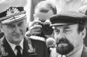 Zentrum für Militärgeschichte und Sozialwissenschaften der Bundeswehr: Neuerscheinung: Militärgeschichte der DDR - Deutungskontroversen der Wendezeit in Zeitzeugengesprächen