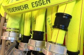 Feuerwehr Essen: FW-E: Entstehungsbrand in Flüchtlingsdorf Erbslöhstraße von Mitarbeiter gelöscht, niemand wurde verletzt