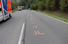 Kreispolizeibehörde Oberbergischer Kreis: POL-GM: Verkehrsunfall mit drei Verletzten in Gummersbach /Pkw BMW Mini überschlägt sich auf der L 173