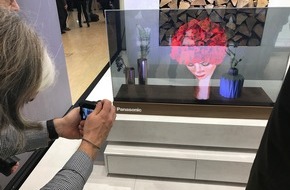 Panasonic Deutschland: Der TV der Zukunft auf der IFA 2017 / Panasonic präsentiert auf der IFA in Berlin einen transparenten OLED TV - Der funktionsfähige Prototyp zeigt, wie TVs in wenigen Jahren aussehen werden