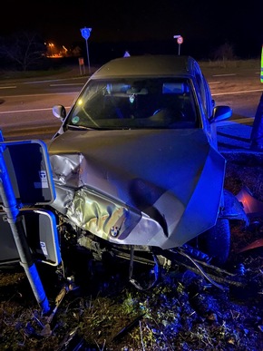 POL-PDNW: Polizeiautobahnstation Ruchheim - Verkehrsunfall Unter ...