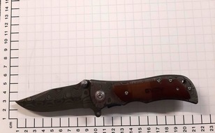 Bundespolizeidirektion Sankt Augustin: BPOL NRW: Bundespolizei stellt Messer und Drogen bei 25-Jährigen fest