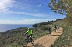 Panta Rhei PR AG: Veloreisen: Twerenbold befährt mit E-Mountainbikes neues Terrain