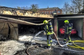 Feuerwehr Neuss: FW-NE: Brand nach Verpuffung | Garage vollständig ausgebrannt