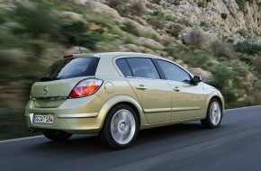 Adam Opel GmbH: Astra 1.9 CDTI: Die neue Nummer 1 unter den Premium-Dieseln