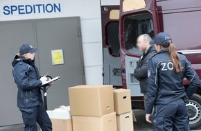 Hauptzollamt München: HZA-M: Zoll nimmt Paketdienstleister ins Visier Bundesweite Schwerpunkprüfung gegen Schwarzarbeit und illegale Beschäftigung