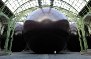 htp communications gmbh: Leviathan von Anish Kapoor für die Monumenta 2011 / Eine Monumentalskulptur aus Textilgewebe