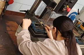 Klaus Tschira Stiftung gemeinn&uuml;tzige GmbH: &bdquo;MINT f&uuml;r mich&ldquo; begeistert M&auml;dchen