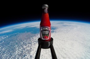 Kraft Heinz: Mars Mission erfolgreich: HEINZ Tomaten Ketchup wird auch auf dem roten Planeten die Nummer Eins sein!