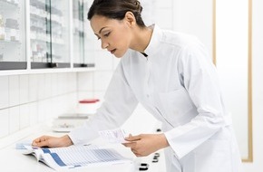 ABDA - Bundesvereinigung Deutscher Apothekerverb&auml;nde e. V.: Deutscher Apothekerverband k&uuml;ndigt Hilfstaxe wegen unfairer Arbeitspreise
