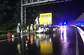 Feuerwehr Bochum: FW-BO: LKW Unfall auf der BAB 40 verursacht Vollsperrung