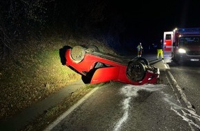 Polizei Rheinisch-Bergischer Kreis: POL-RBK: Odenthal - Pkw &uuml;berschl&auml;gt sich nach &Uuml;berholman&ouml;ver