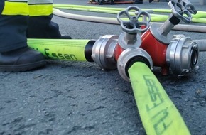 Feuerwehr Essen: FW-E: Eine tödlich verletzte Person nach Zimmerbrand in Katernberg