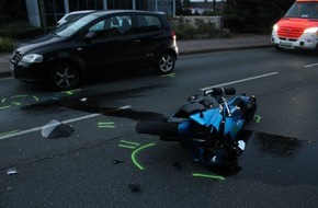 Polizei Bielefeld: POL-BI: Fluchtversuch eines Kradfahrers endet mit Unfall