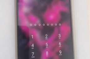 Landespolizeiinspektion Nordhausen: LPI-NDH: Wem gehören diese Gegenstände?