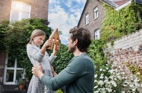 DVAG Deutsche Vermögensberatung AG: Sicher durch die dunkle Jahreszeit: So schützen Sie Ihr Zuhause vor Einbruch und Schaden