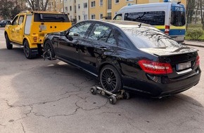 Polizei Bochum: POL-BO: Vom Halteverbot ins Dezibel-Drama: Hochmotorisiertes Auto sorgt f&uuml;r Jet-Feeling im Wendehammer