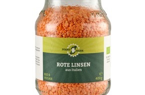 Alnatura Produktions- und Handels GmbH: Mehr Mehrweg bei Alnatura: Ketchup, Linsen und Reis im Pfandglas / Marke Pfandwerk exklusiv im Alnatura Super Natur Markt