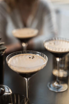 NEU: Dallmayr Espresso Martini jetzt als Pre-Mix für die Gastronomie!