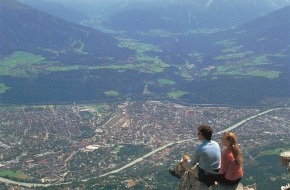 Innsbruck Tourismus: Wettkampfstimmung im Innsbrucker September: Wander-Weltmeisterschaft
und EuroVolley 2011 - BILD