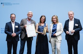 Allgäu GmbH: „Nachhaltige Tourismusdestination“: Allgäu und Oberstdorf in Berlin von Umweltministerin Steffi Lemke ausgezeichnet