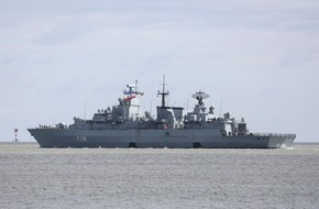 Presse- und Informationszentrum Marine: Fregatte "Mecklenburg - Vorpommern" schließt sich NATO-Verband an