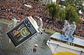 Red Bull Deutschland GmbH: Der Traum vom Fliegen zum Selbermachen (mit Bild)