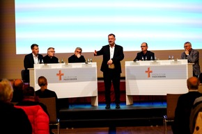 Erzbistum Paderborn geht nach der Aufarbeitungsstudie mit Menschen in den Dialog -Gro&szlig;e Resonanz bei regionalen Veranstaltungen in Dortmund, Schmallenberg und Rheda-Wiedenbr&uuml;ck