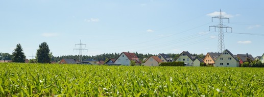 SPIE Germany Switzerland Austria: SPIE rüstet 380-Kilovolt-Umspannwerk für den Ersatzneubau der Juraleitung in Bayern aus