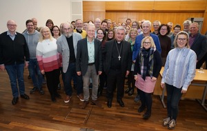 Erzbistum Paderborn: Multiple Krisen und die Frage nach Gott und dem Menschen - Jahrestagung der Vereinigung katholischer Religionslehrerinnen und -lehrer an Gymnasien und Gesamtschulen im Erzbistum Paderborn (VKRG)
