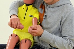 Allianz Deutschland AG: Film mit Willi Weitzel: Kinder - Richtig anschnallen! / Sicherheitsaktion für Kinder (mit Bild)
