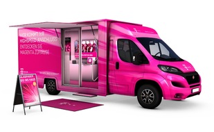 Deutsche Telekom AG: Telekom-Infomobil zum Glasfasernetz in Kahla