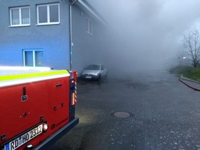 FW-RD: Aktualisierung: Dachstuhlbrand in Wasbek -Großalarm für alle umliegenden Feuerwehren