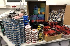 Polizei Mettmann: POL-ME: 452 Dosen mit "Snus" beschlagnahmt - Polizei klärt auf: Verkauf ist in Deutschland verboten - Velbert - 2306062