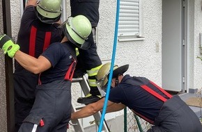 Feuerwehr München: FW-M: "Wohnungsöffnung" - Haus gut gesichert (Untermenzing)