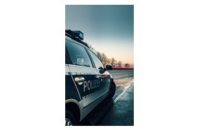 Bundespolizeiinspektion Kassel: BPOL-KS: Zug mit Steinen beworfen