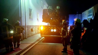 Feuerwehr der Stadt Arnsberg: FW-AR: Nächtliche Kochversuche bringen der Feuerwehr Arbeit