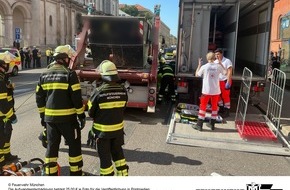Feuerwehr M&uuml;nchen: FW-M: Ungew&ouml;hnliche technische Rettung nach Verkehrsunfall (Altstadt)