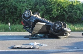 Polizeipräsidium Hamm: POL-HAM: Verkehrsunfall mit zwei Verletzten