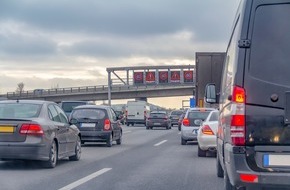 ADAC Hessen-Th&uuml;ringen e.V.: Zu Heiligabend bleibt es ruhig auf Hessens Stra&szlig;en / ADAC warnt vor vollen Stra&szlig;en zum Ferienbeginn